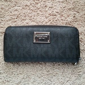 Mk Wallet